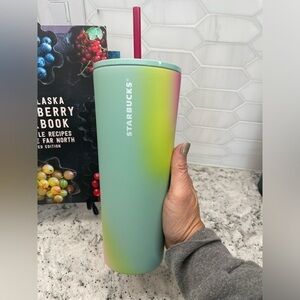 Starbucks 2024 Spring MultiColor Spray
Gradient Ombre Tumbler. Brand New. NWT!